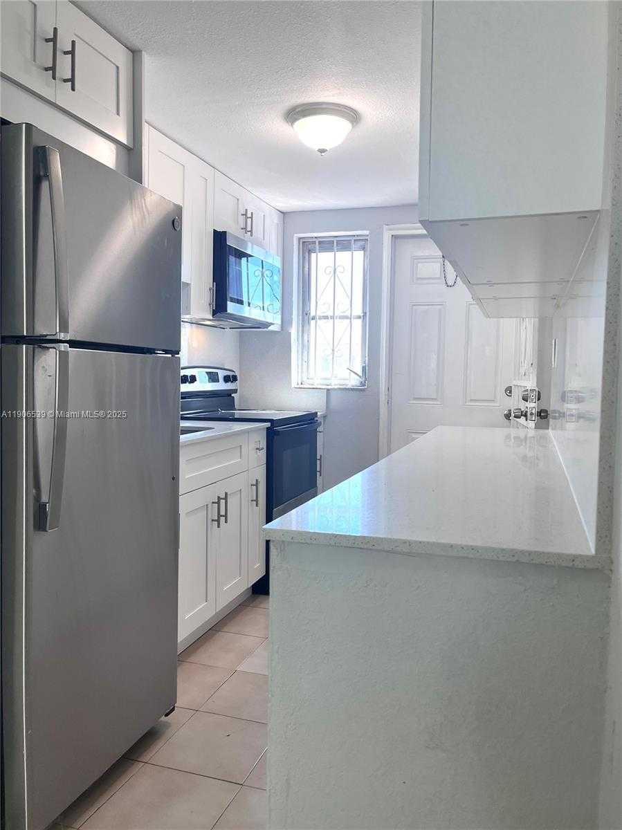 Small Image of 3490 SOUTH WEST 9TH ST #11B, Miami Number 3