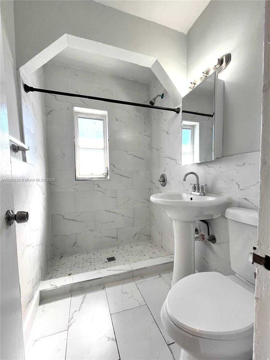 Small Image of 3490 SOUTH WEST 9TH ST #11B, Miami Number 5