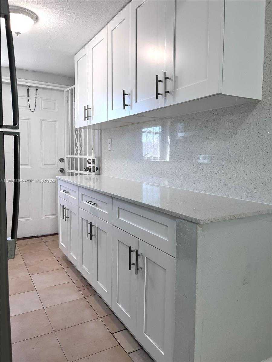 Small Image of 3490 SOUTH WEST 9TH ST #11B, Miami Number 6