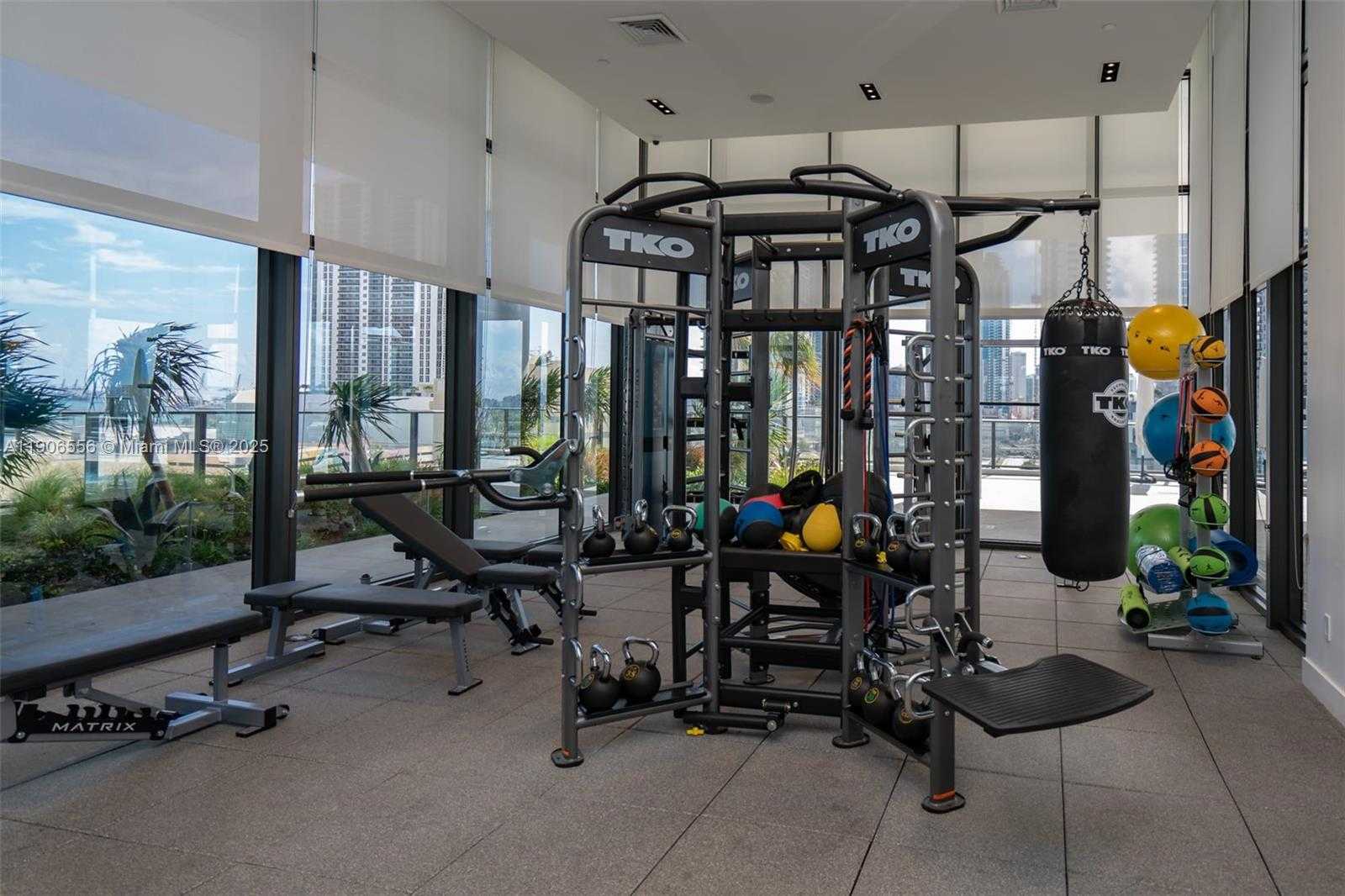 Small Image of 1600 NORTH EAST 1ST AVE #1001, Miami Number 27