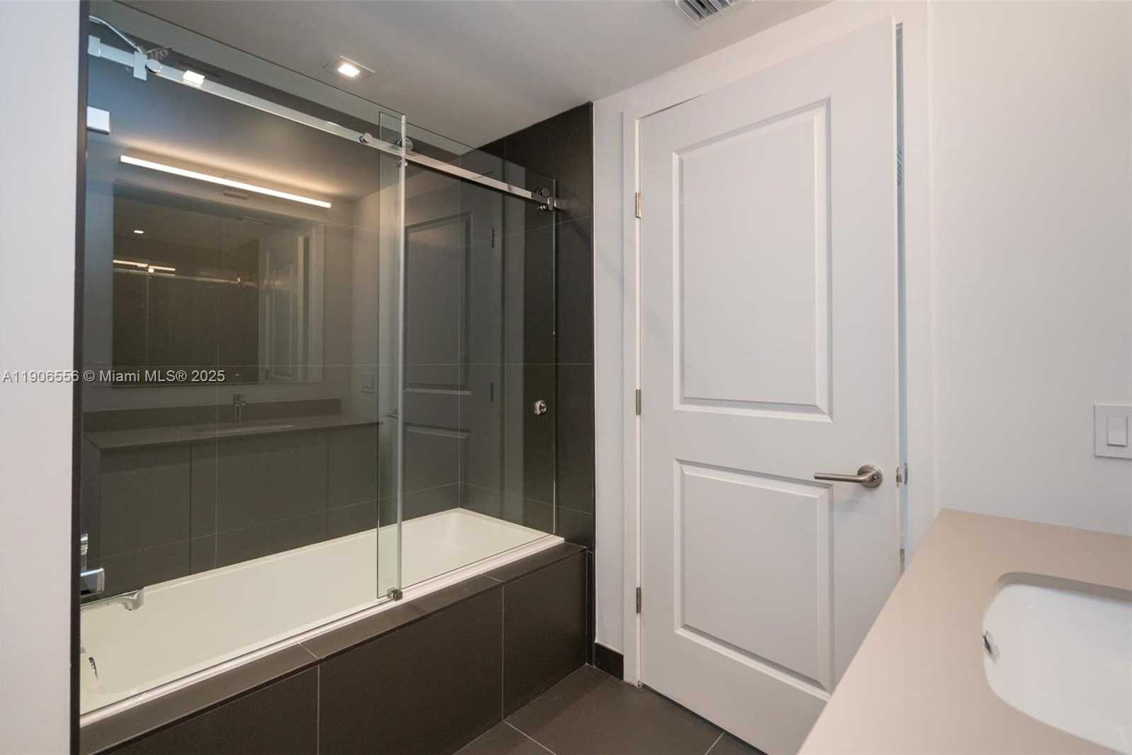 Small Image of 1600 NORTH EAST 1ST AVE #1001, Miami Number 8