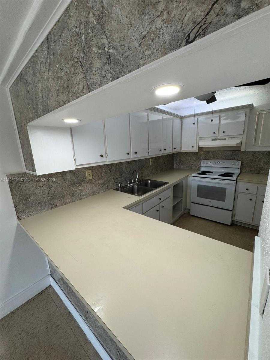 Small Image of 1910 WEST 56TH ST #3320, Hialeah Number 6