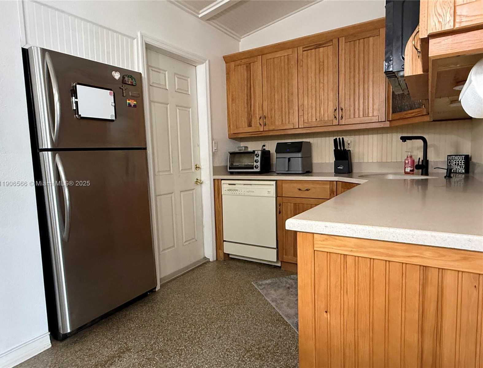 Small Image of 2524 KEY LARGO LN, Fort Lauderdale Number 10