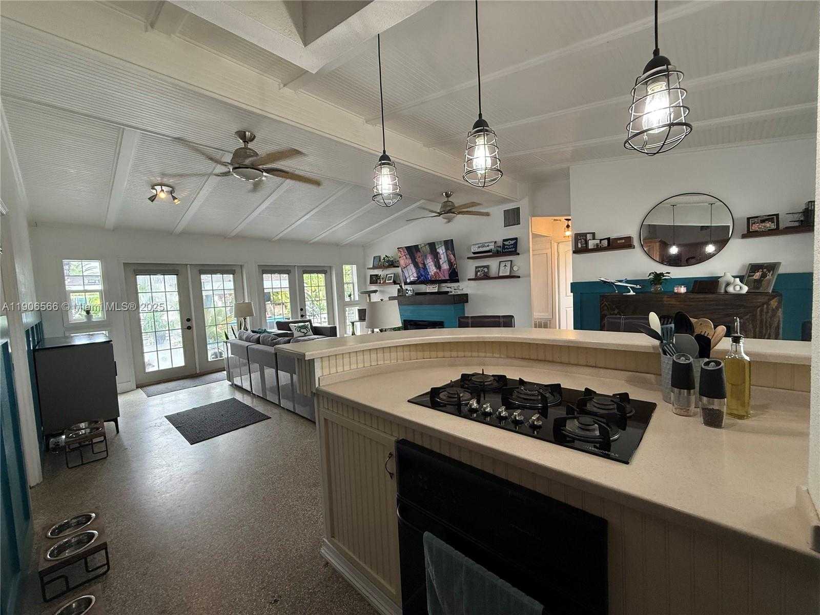 Small Image of 2524 KEY LARGO LN, Fort Lauderdale Number 13