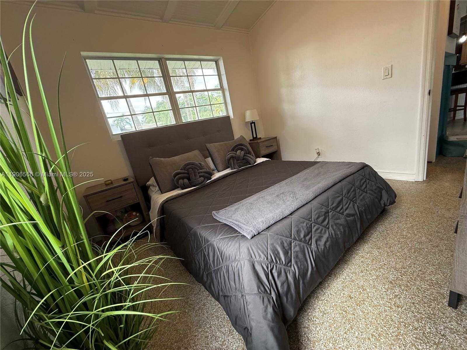 Small Image of 2524 KEY LARGO LN, Fort Lauderdale Number 15