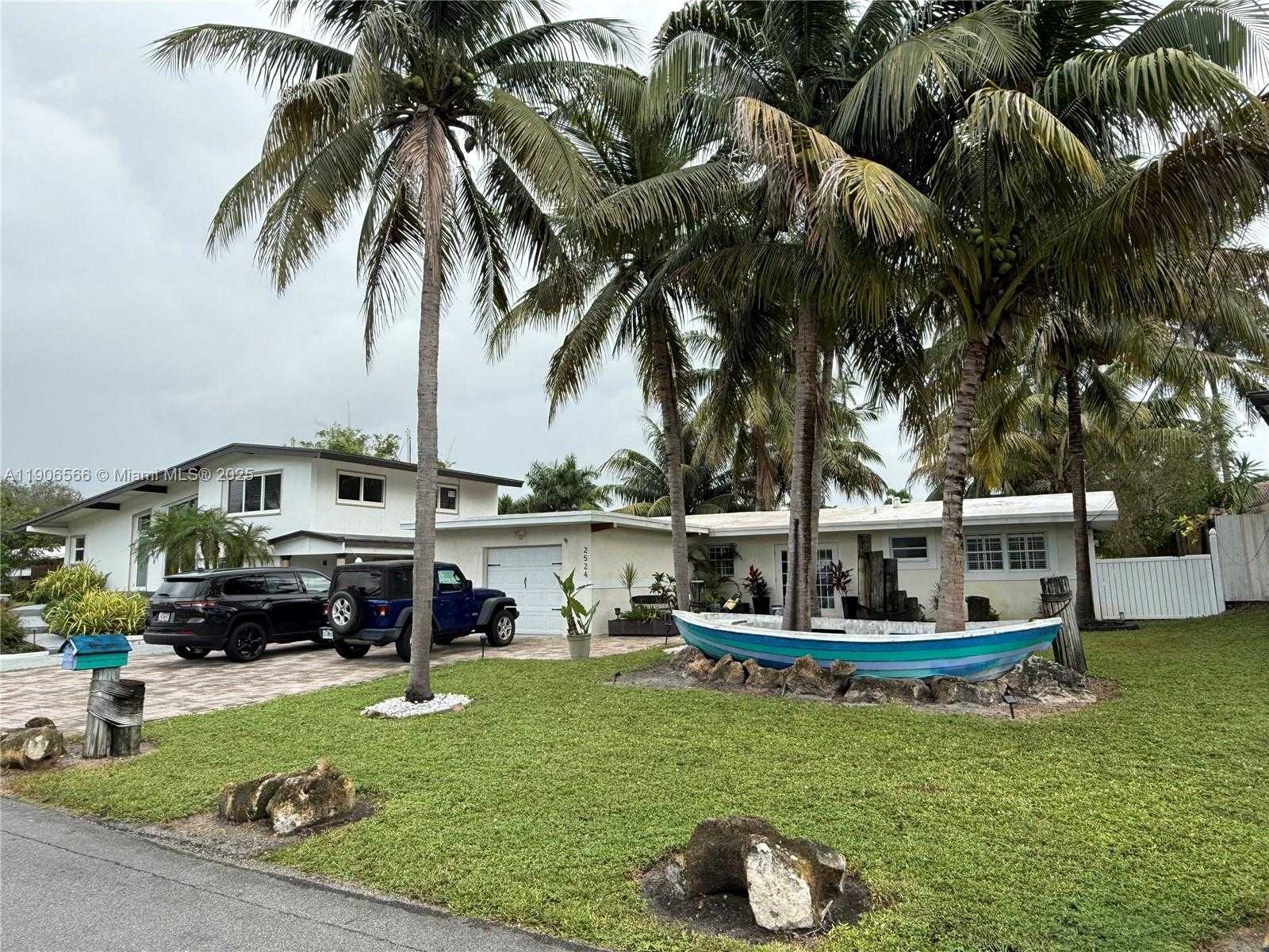 Small Image of 2524 KEY LARGO LN, Fort Lauderdale Number 2