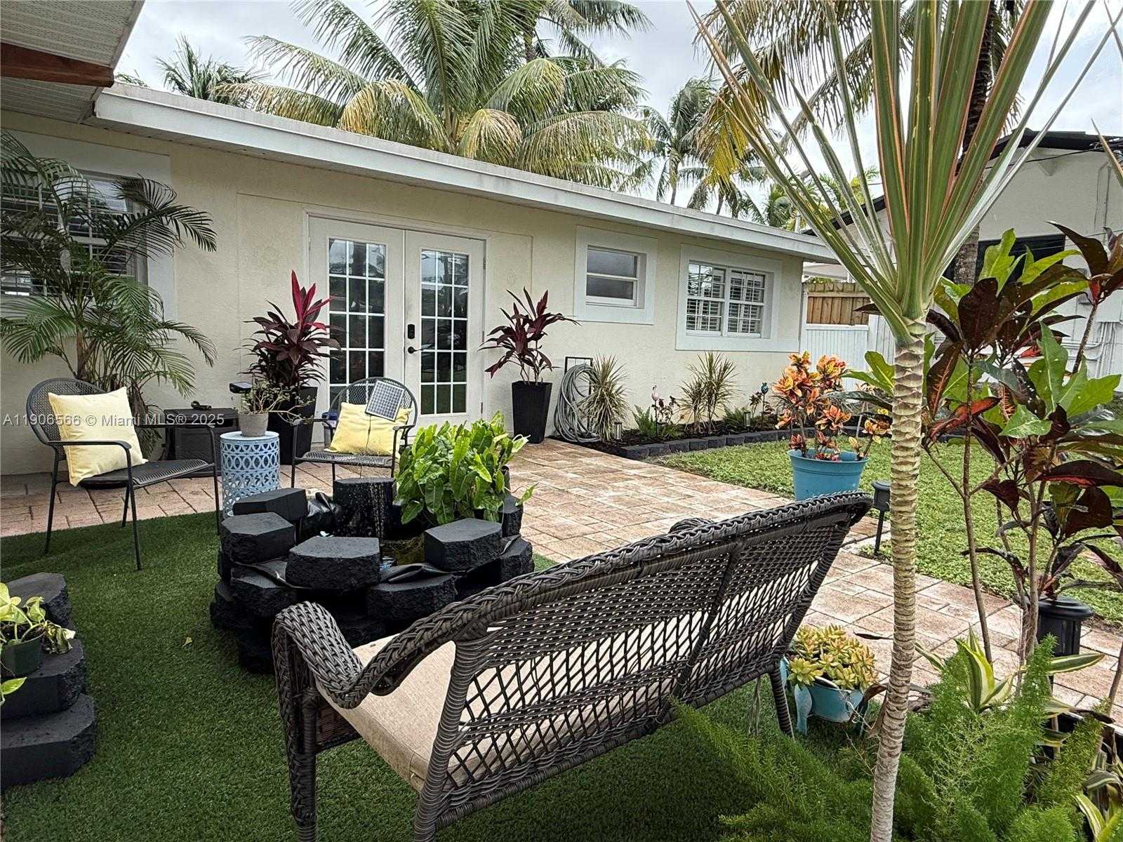 Small Image of 2524 KEY LARGO LN, Fort Lauderdale Number 6