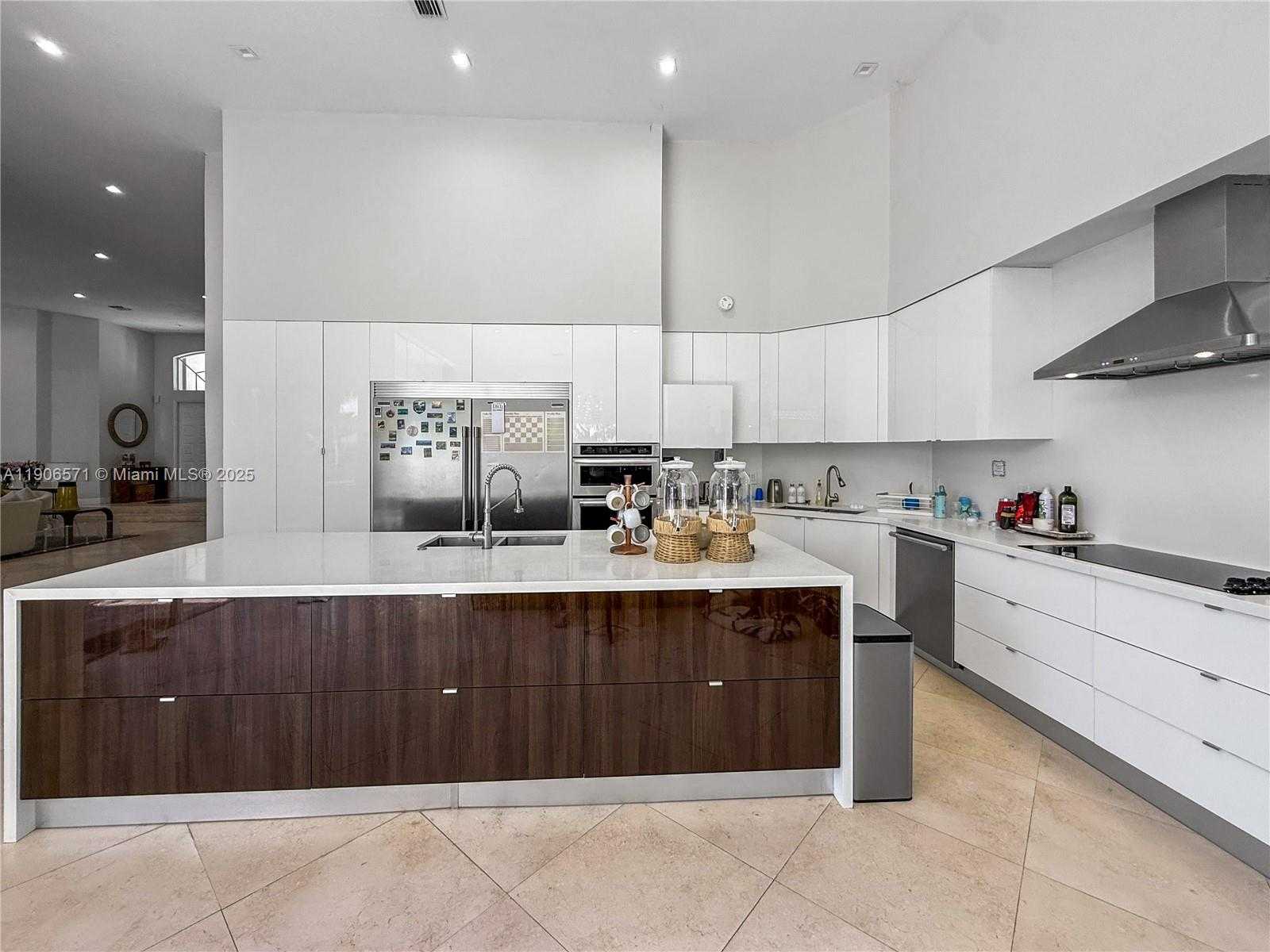 Small Image of 2514 POINCIANA DR, Weston Number 10