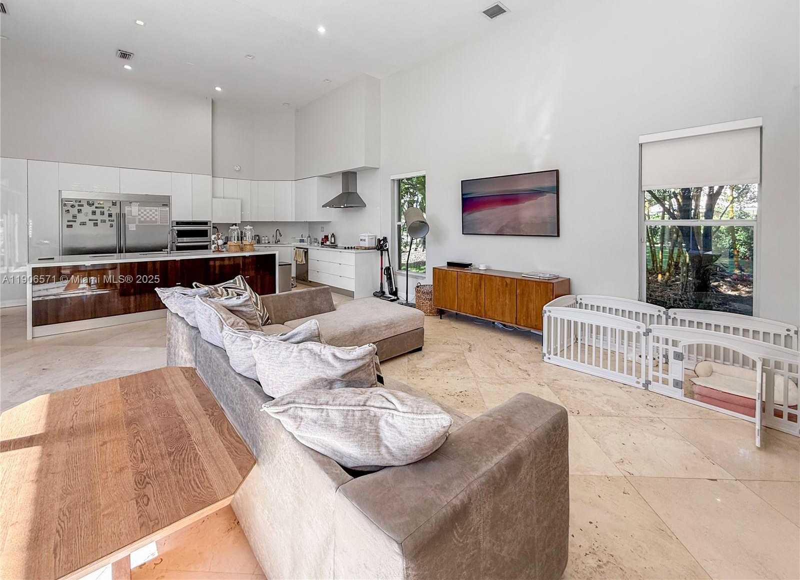 Small Image of 2514 POINCIANA DR, Weston Number 16