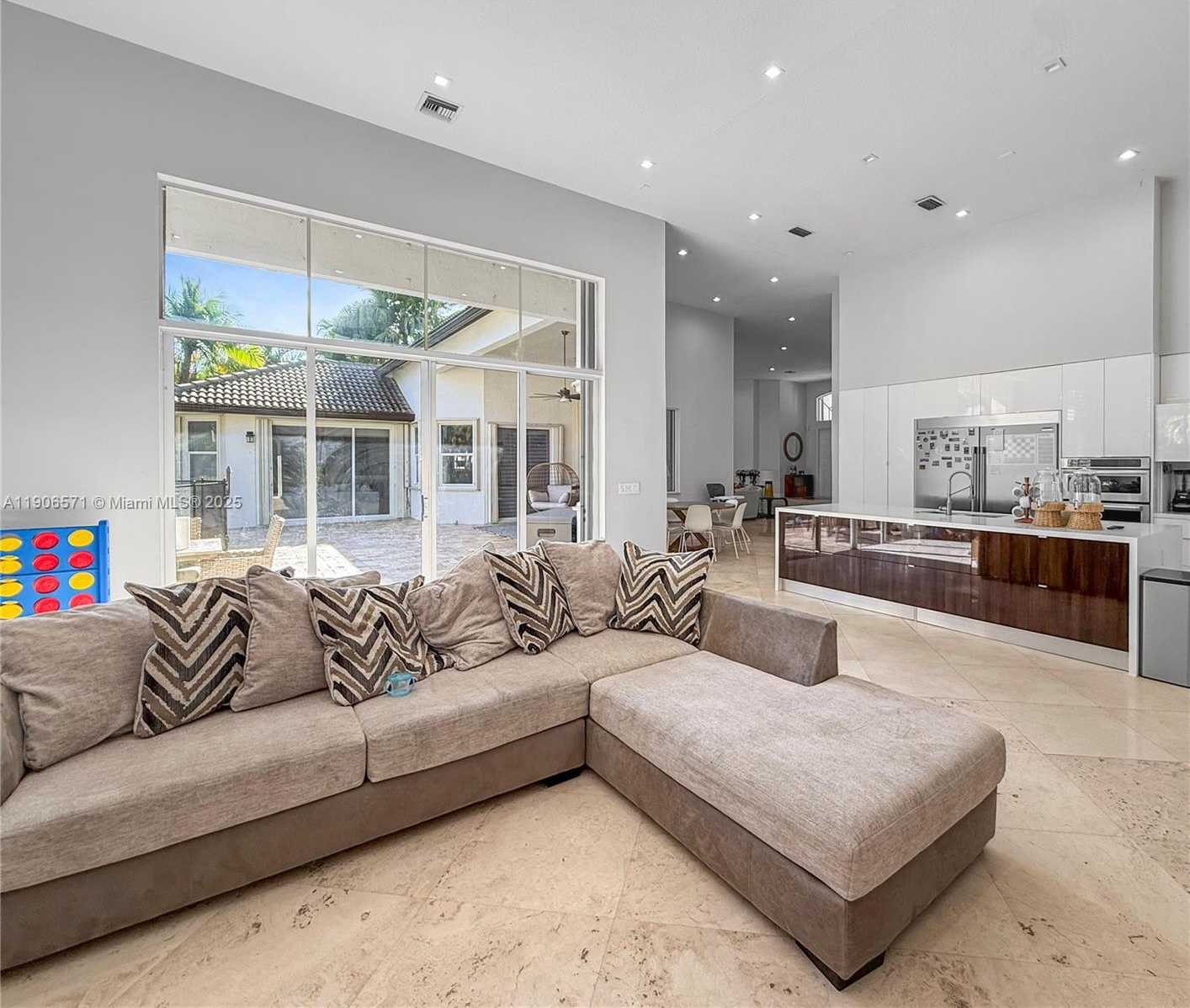 Small Image of 2514 POINCIANA DR, Weston Number 17