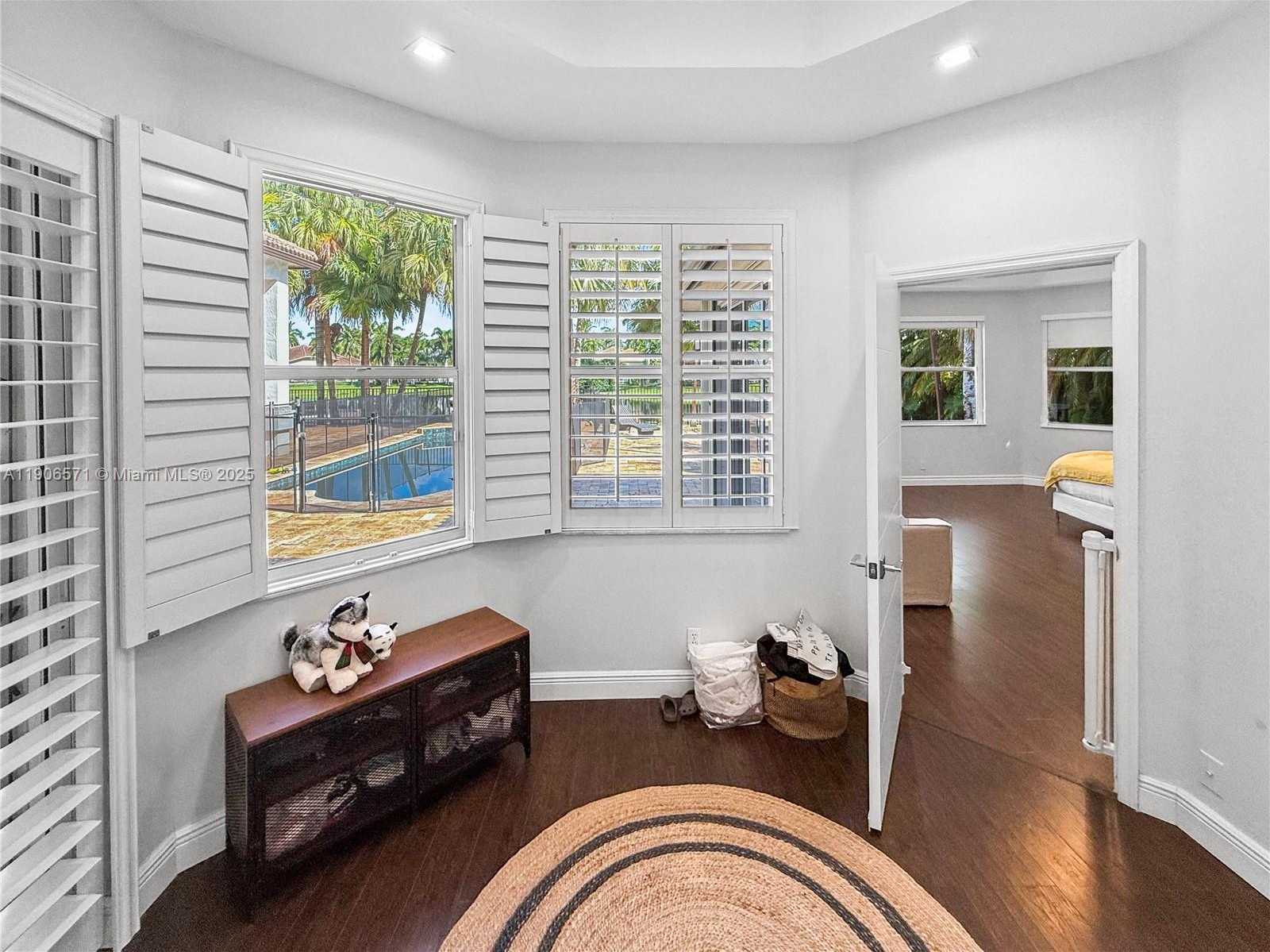 Small Image of 2514 POINCIANA DR, Weston Number 30