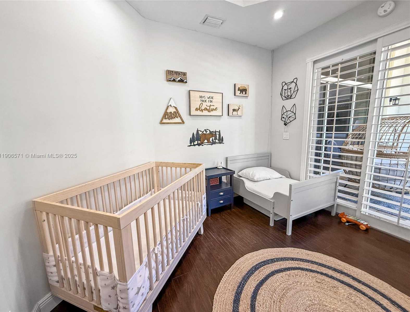 Small Image of 2514 POINCIANA DR, Weston Number 31