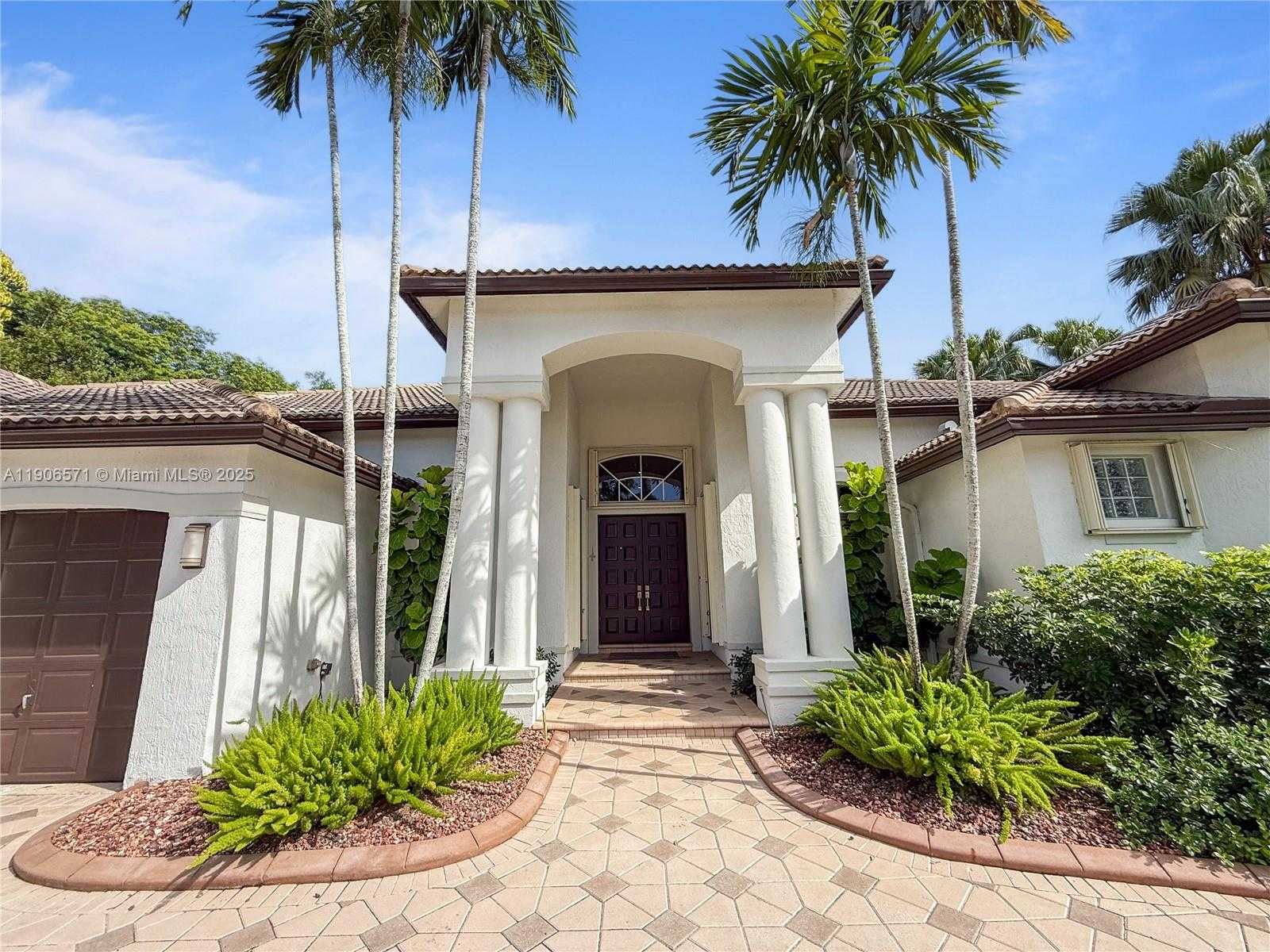 Small Image of 2514 POINCIANA DR, Weston Number 5