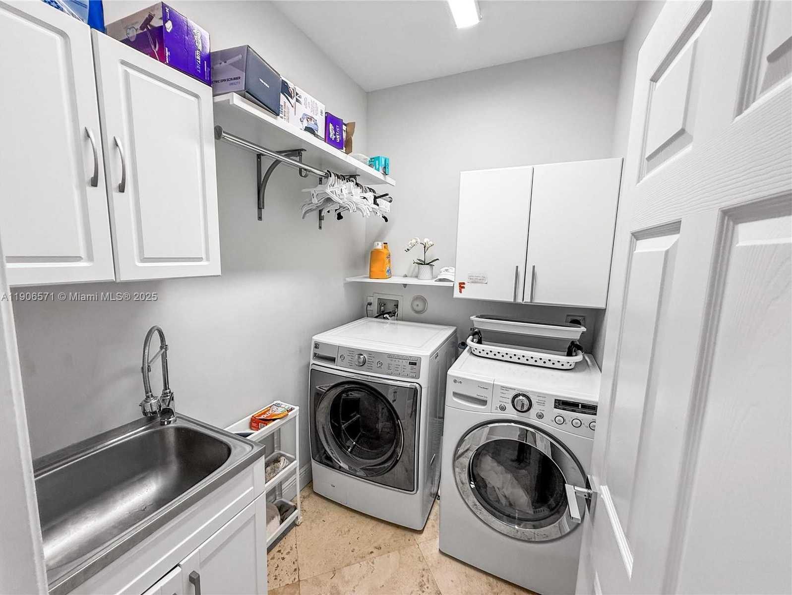 Small Image of 2514 POINCIANA DR, Weston Number 55