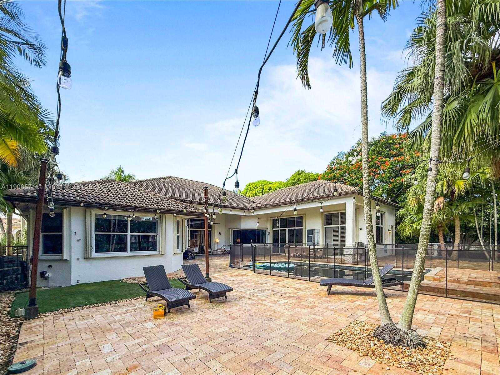 Small Image of 2514 POINCIANA DR, Weston Number 57