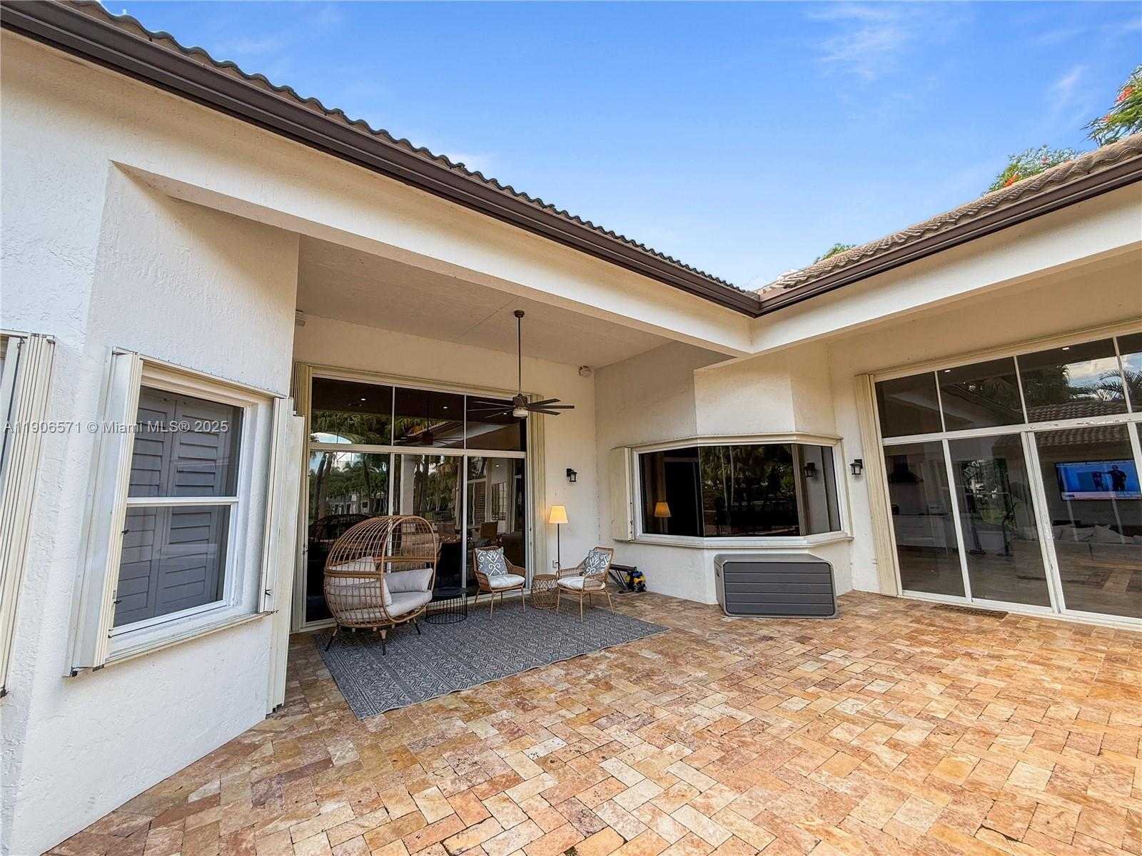 Small Image of 2514 POINCIANA DR, Weston Number 58