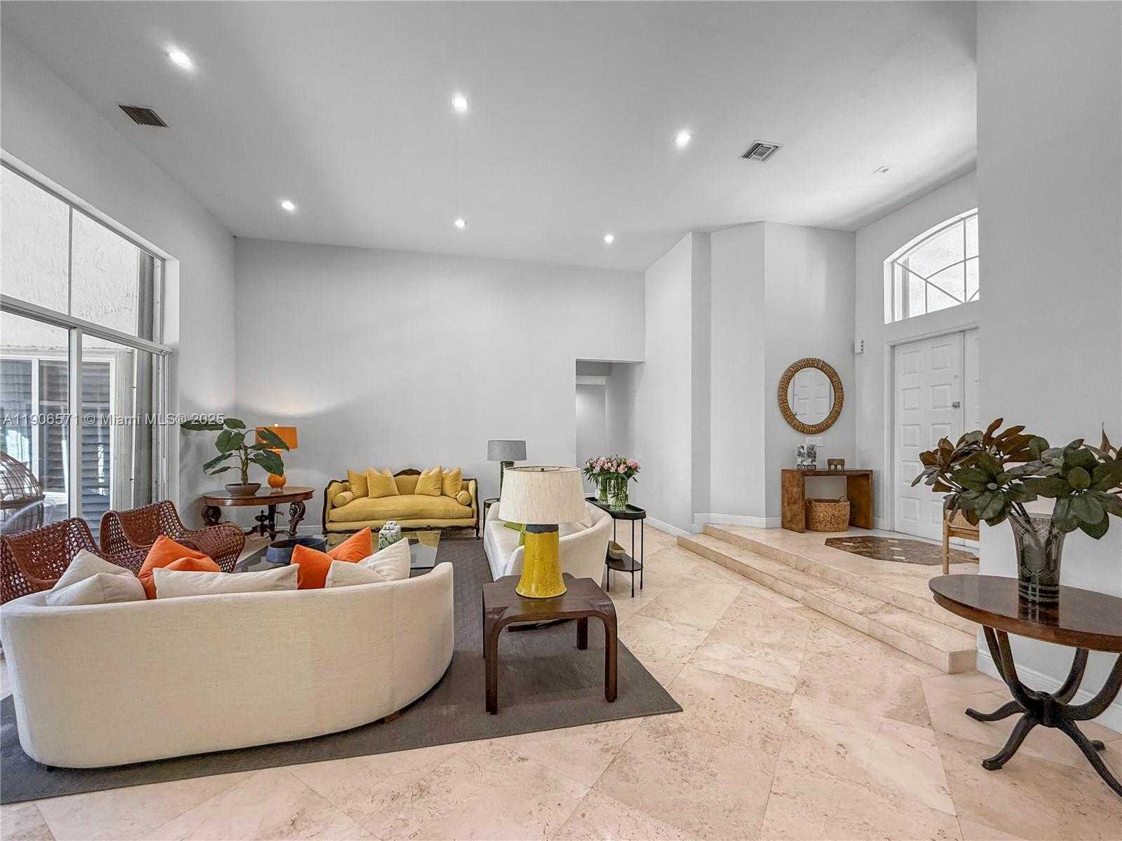 Small Image of 2514 POINCIANA DR, Weston Number 8