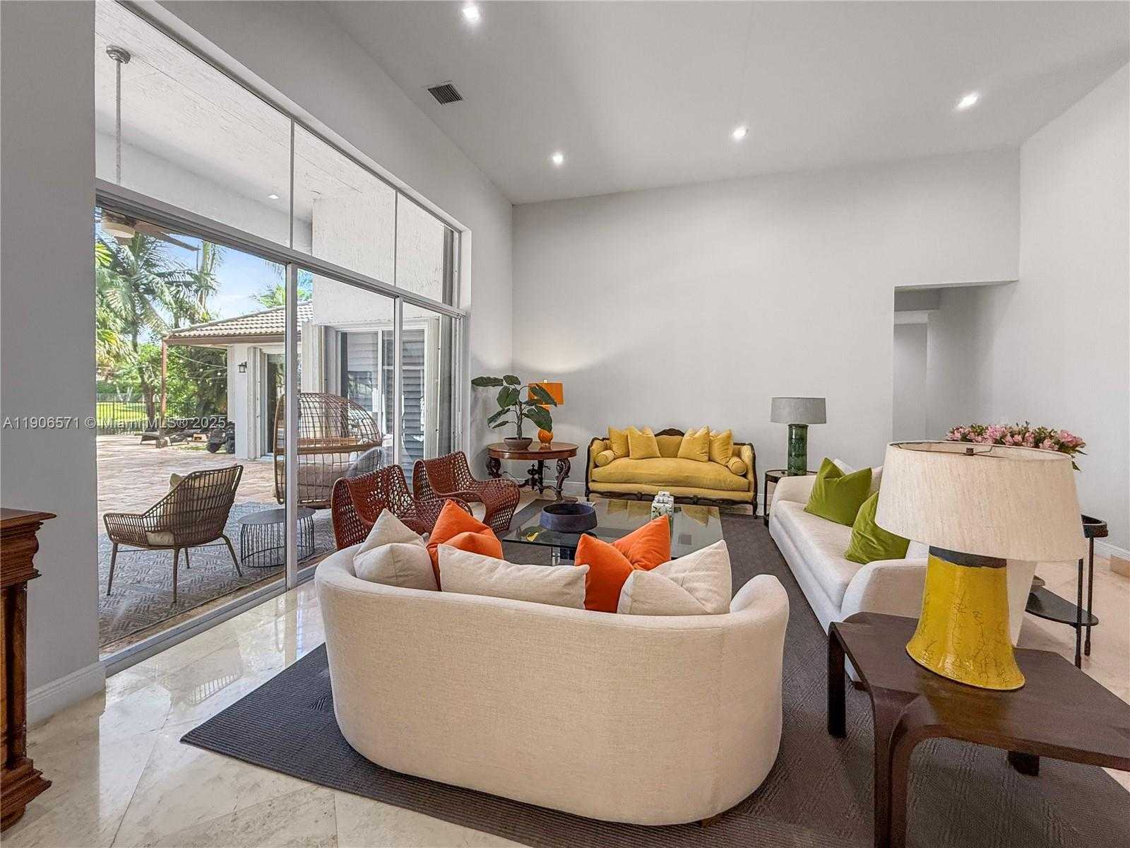 Small Image of 2514 POINCIANA DR, Weston Number 9