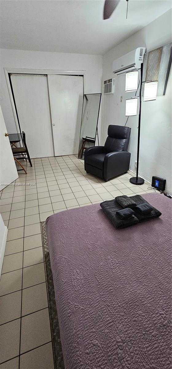 Small Image of 1701 SHENANDOAH ST #2, Hollywood Number 12