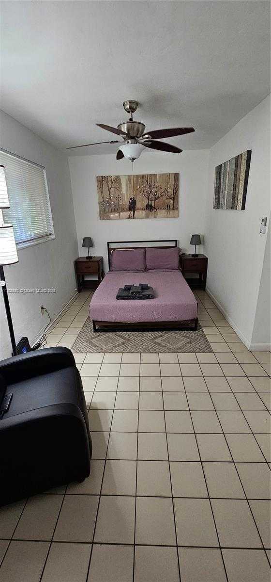 Small Image of 1701 SHENANDOAH ST #2, Hollywood Number 14