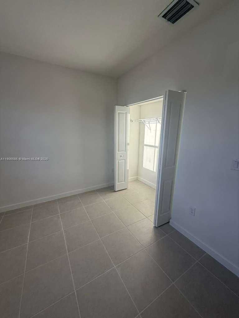 Small Image of 16202 SOUTH WEST 147, Miami Number 12