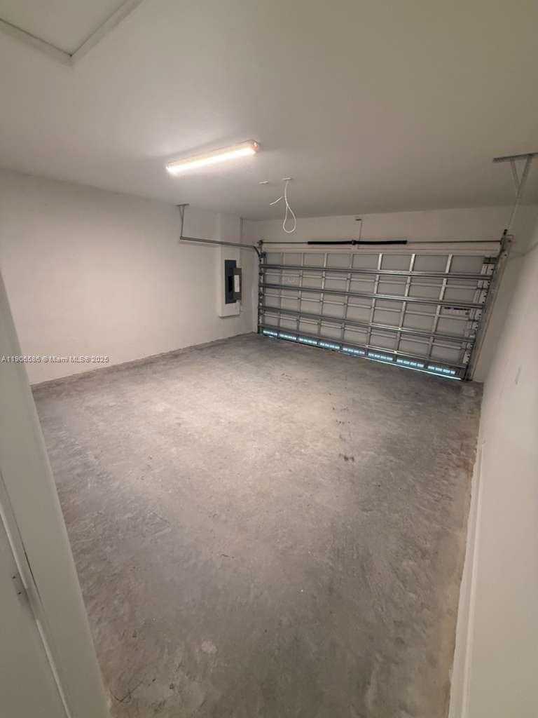 Small Image of 16202 SOUTH WEST 147, Miami Number 13