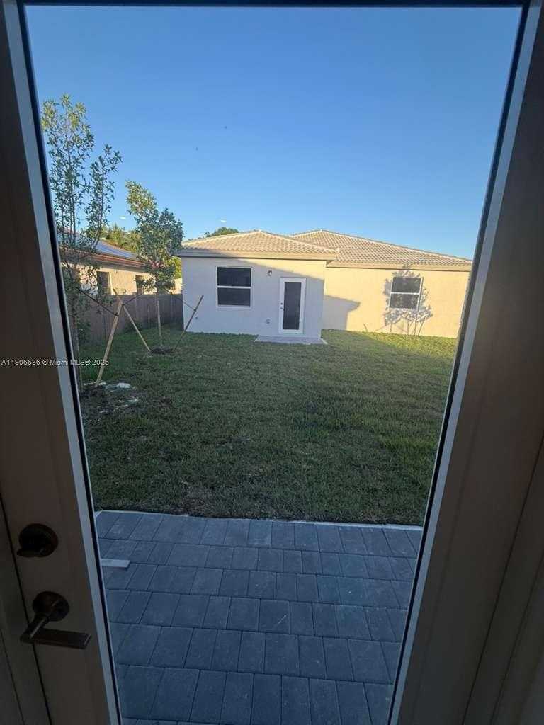 Small Image of 16202 SOUTH WEST 147, Miami Number 5