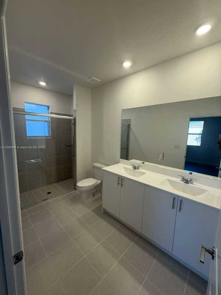 Small Image of 16202 SOUTH WEST 147, Miami Number 7