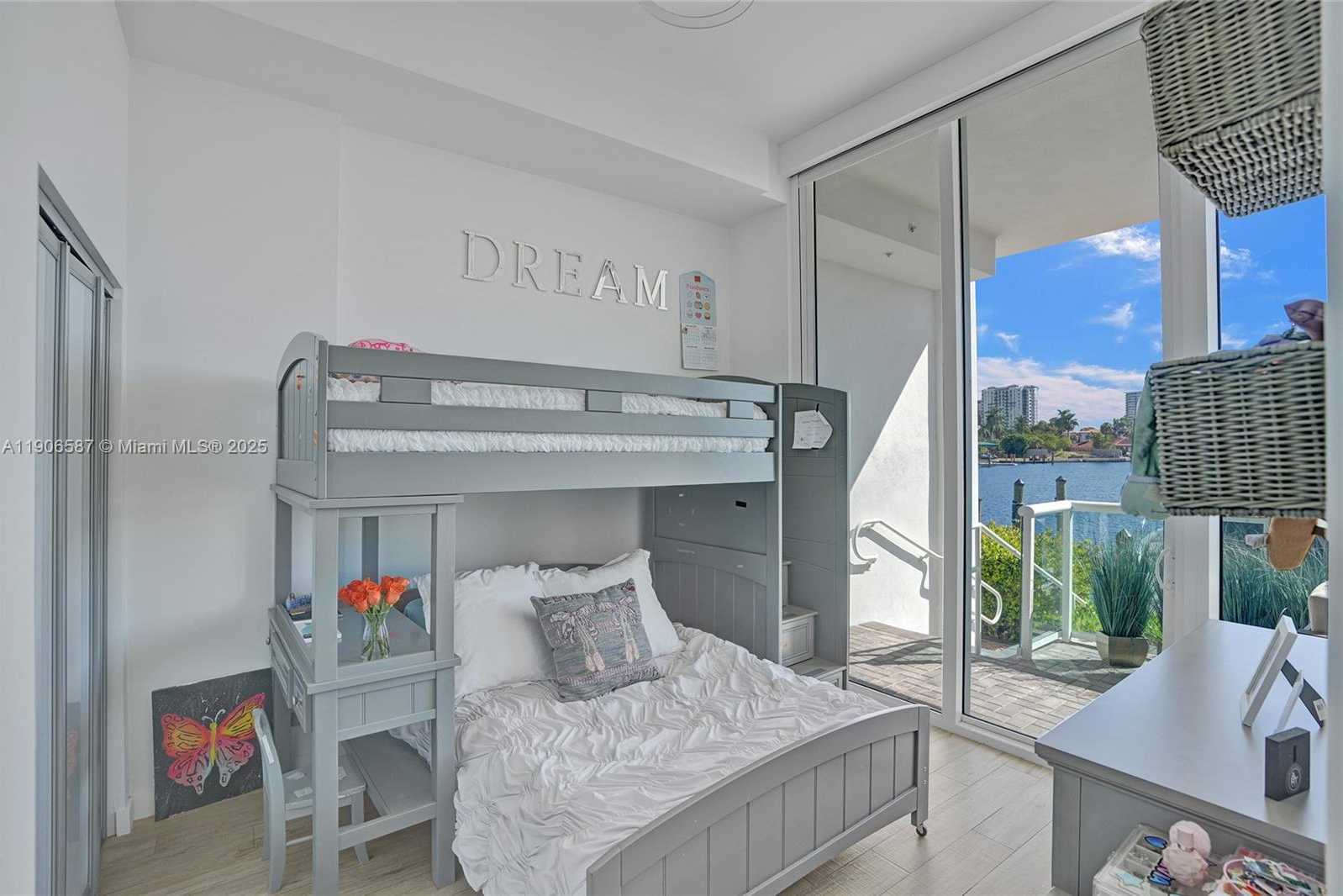 Small Image of 400 SUNNY ISLES BLVD #116, Sunny Isles Beach Number 13