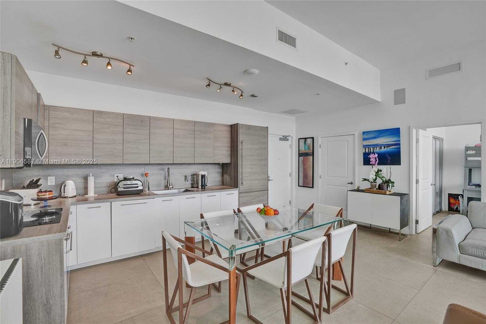 Small Image of 400 SUNNY ISLES BLVD #116, Sunny Isles Beach Number 7