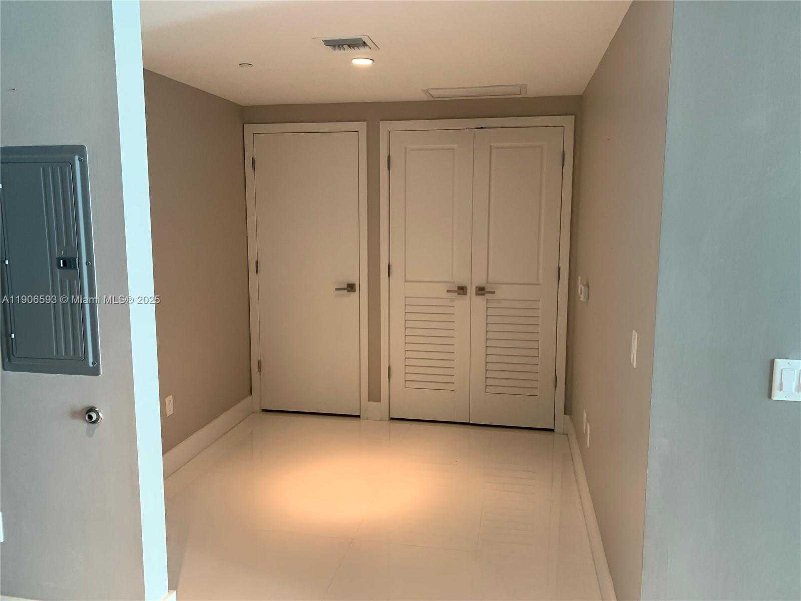 Small Image of 1080 BRICKELL AVE #3003, Miami Number 6