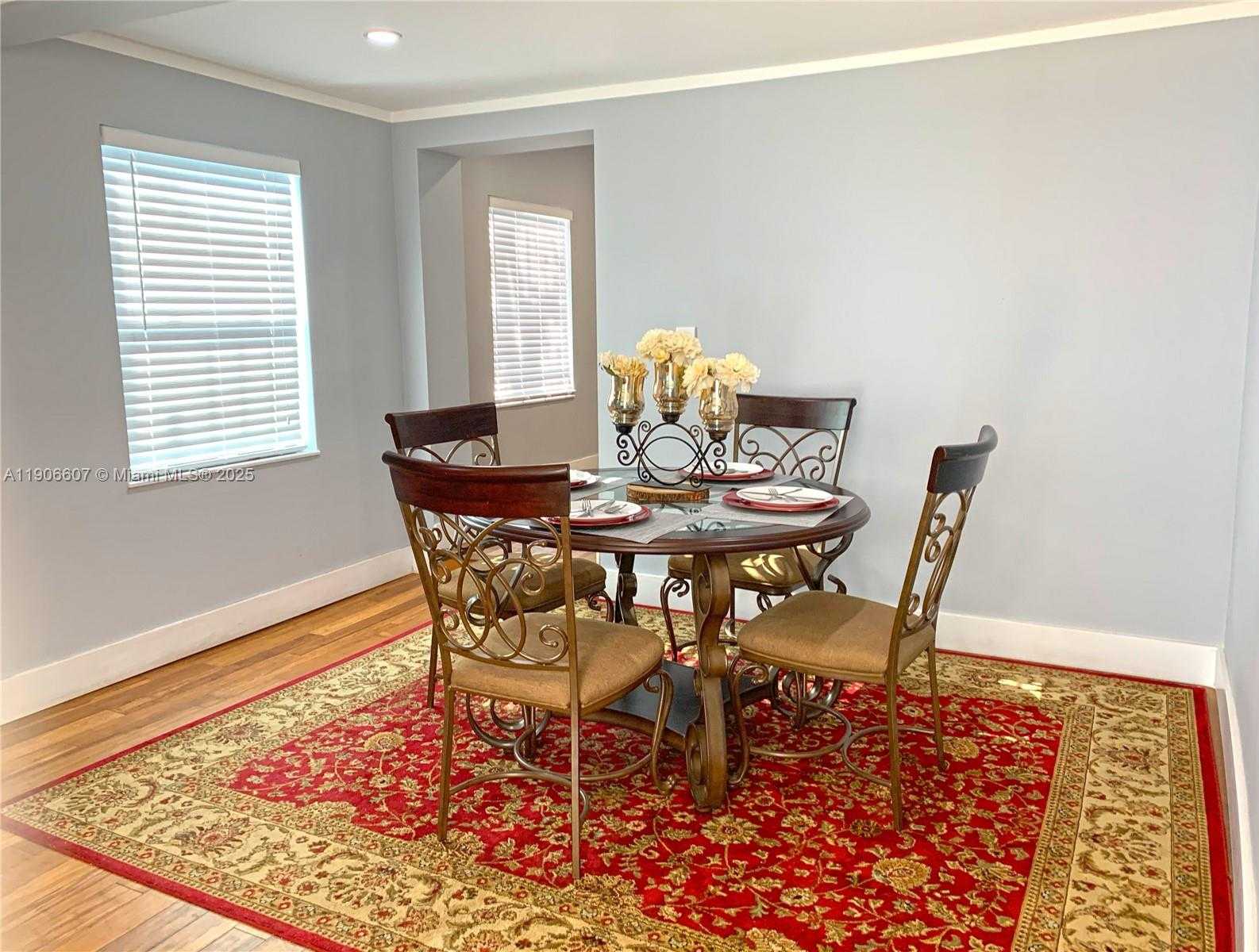 Small Image of 324 NORTH WEST 52ND ST, Miami Number 10