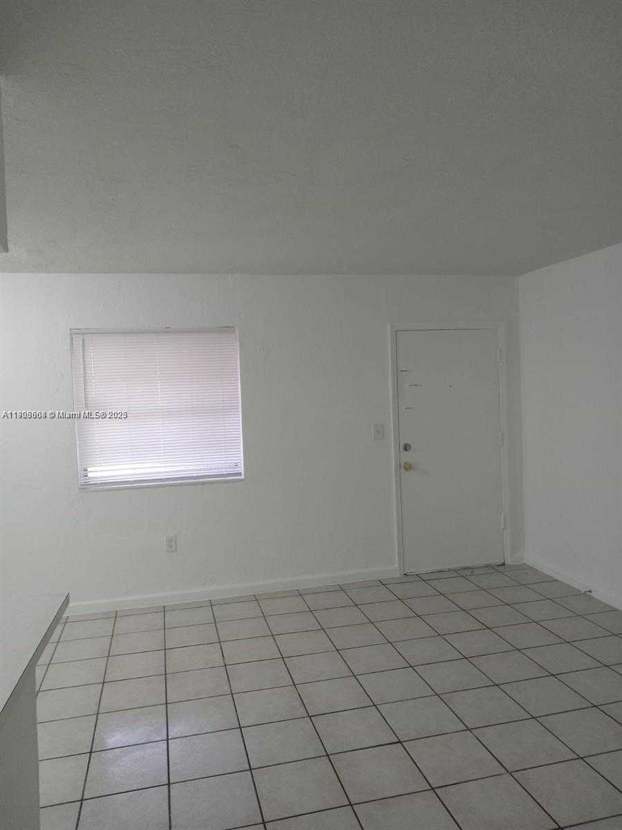 Small Image of 1330 WEST 54TH ST #109C, Hialeah Number 25
