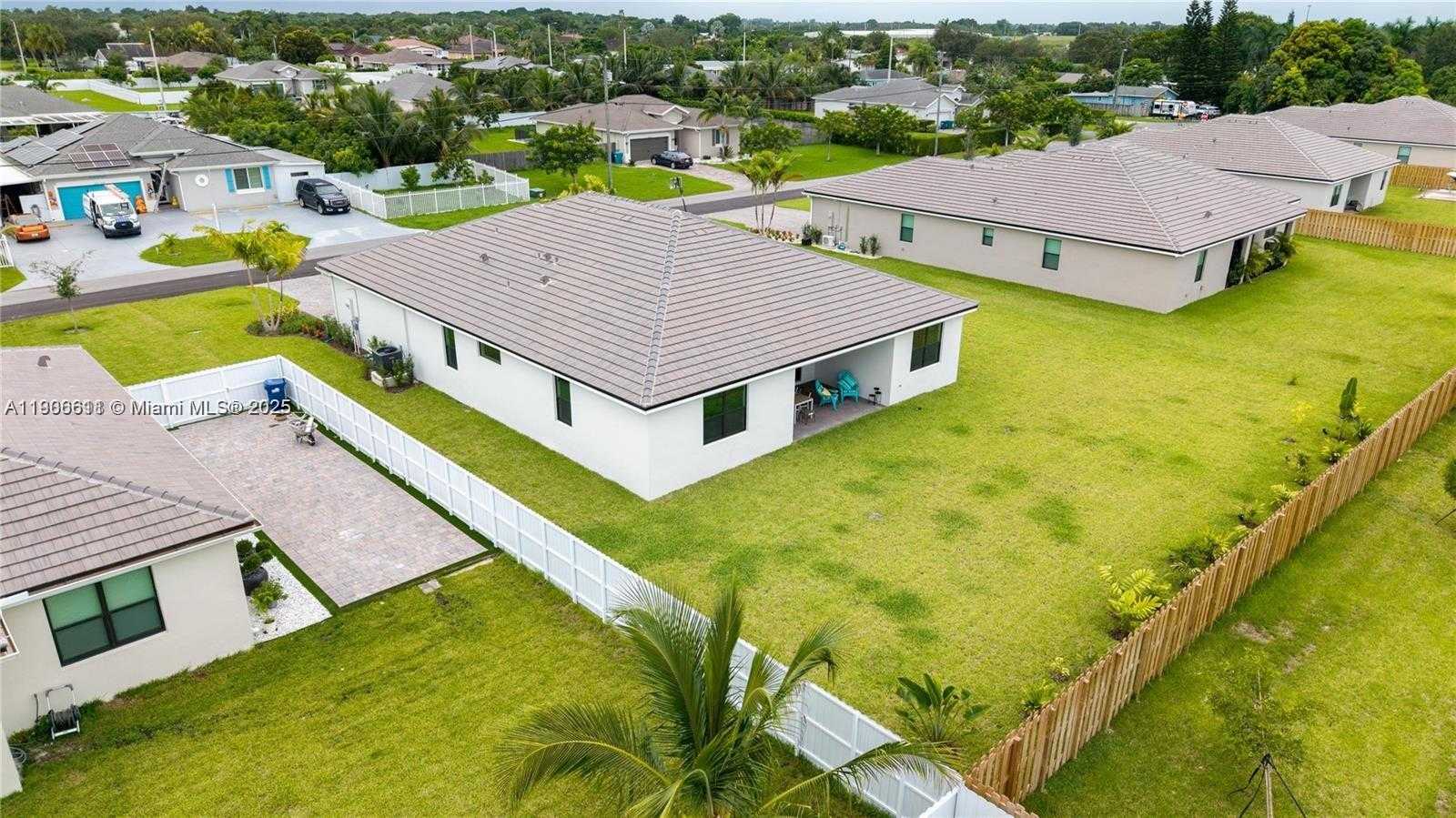 Small Image of 30707 SOUTH WEST 193RD AVE #1, Homestead Number 25