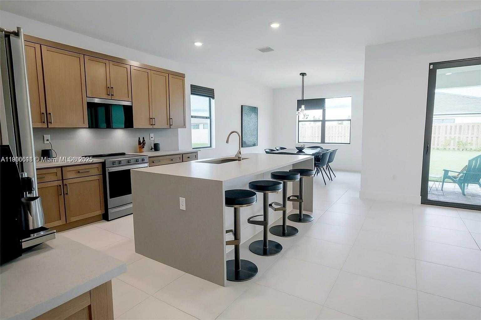 Small Image of 30707 SOUTH WEST 193RD AVE #1, Homestead Number 5