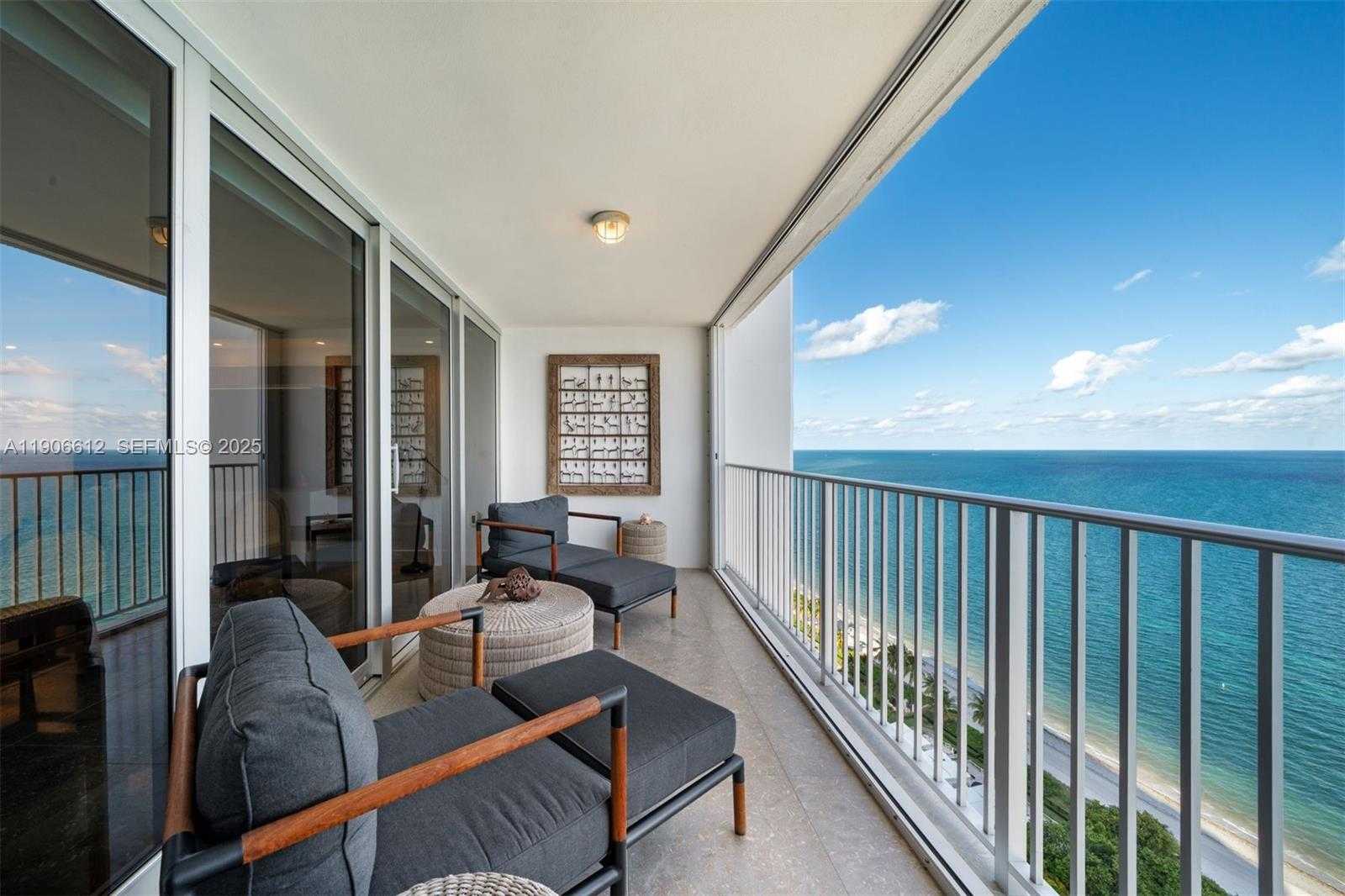 Small Image of 881 OCEAN DR #26B, Key Biscayne Number 10
