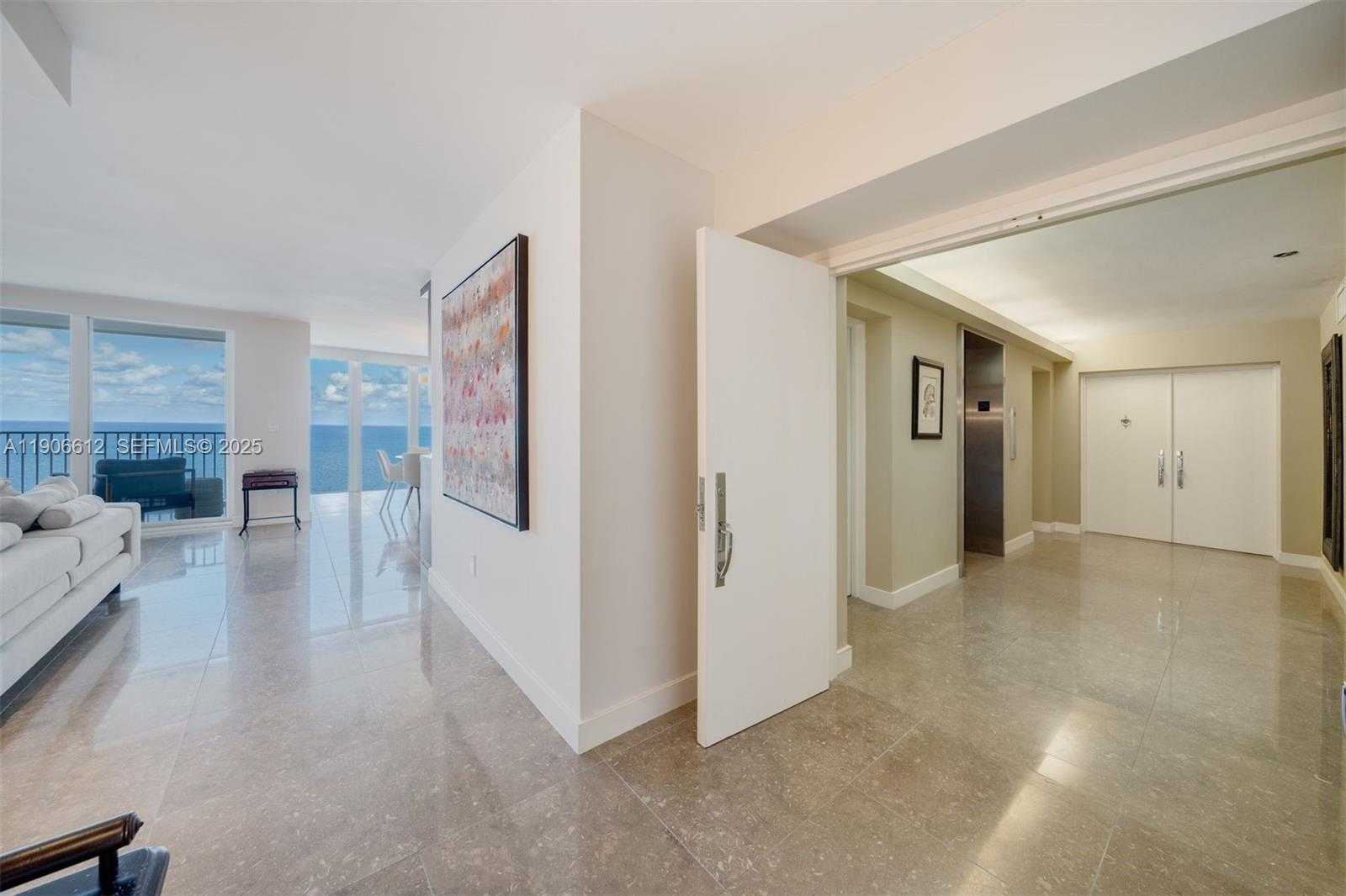Small Image of 881 OCEAN DR #26B, Key Biscayne Number 14