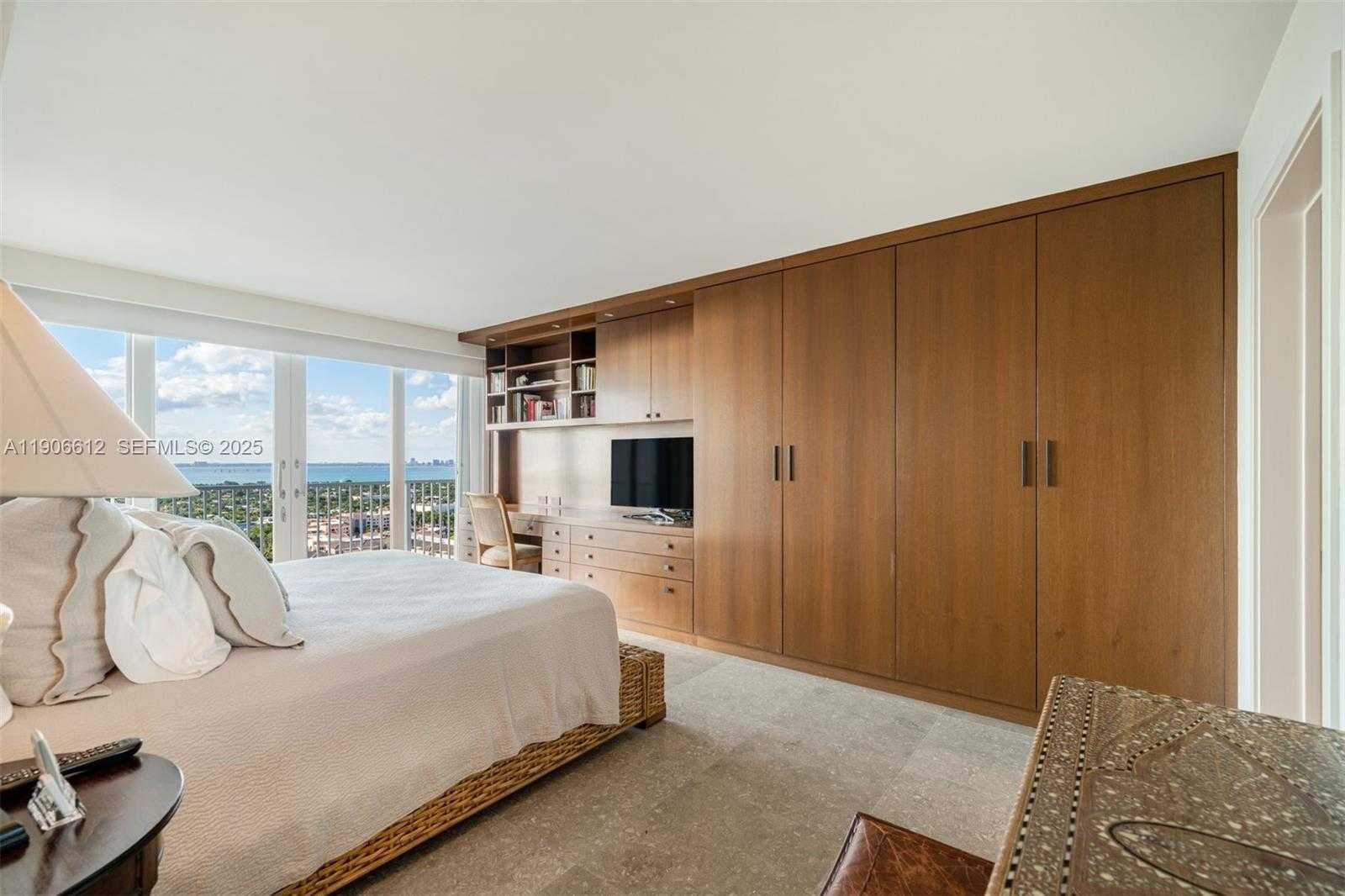 Small Image of 881 OCEAN DR #26B, Key Biscayne Number 21