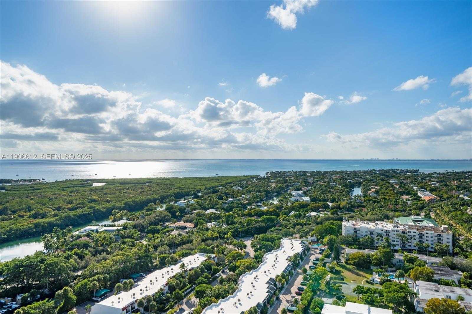 Small Image of 881 OCEAN DR #26B, Key Biscayne Number 30