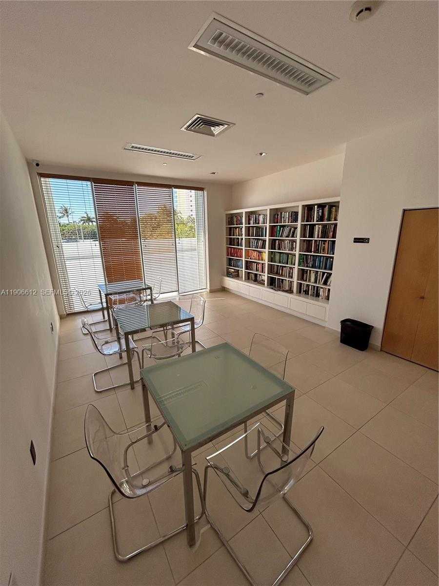 Small Image of 881 OCEAN DR #26B, Key Biscayne Number 33