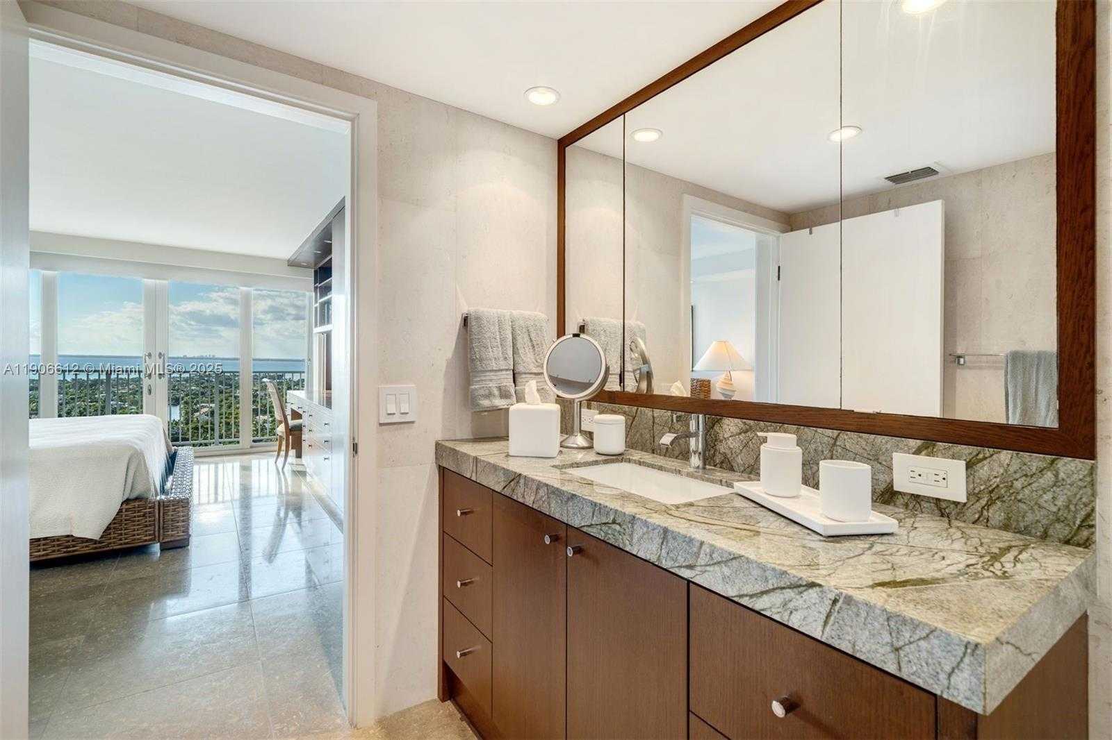 Small Image of 881 OCEAN DR #26B, Key Biscayne Number 38