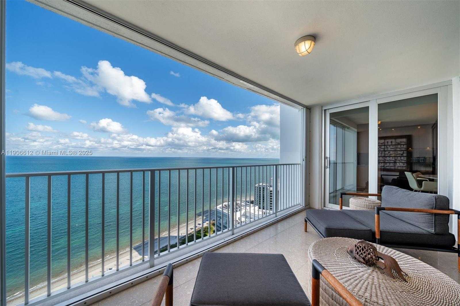 Small Image of 881 OCEAN DR #26B, Key Biscayne Number 44