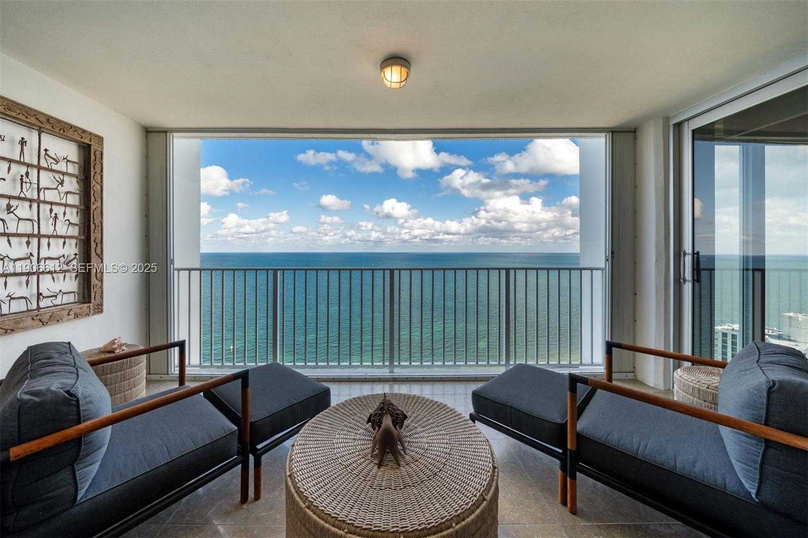 Small Image of 881 OCEAN DR #26B, Key Biscayne Number 7