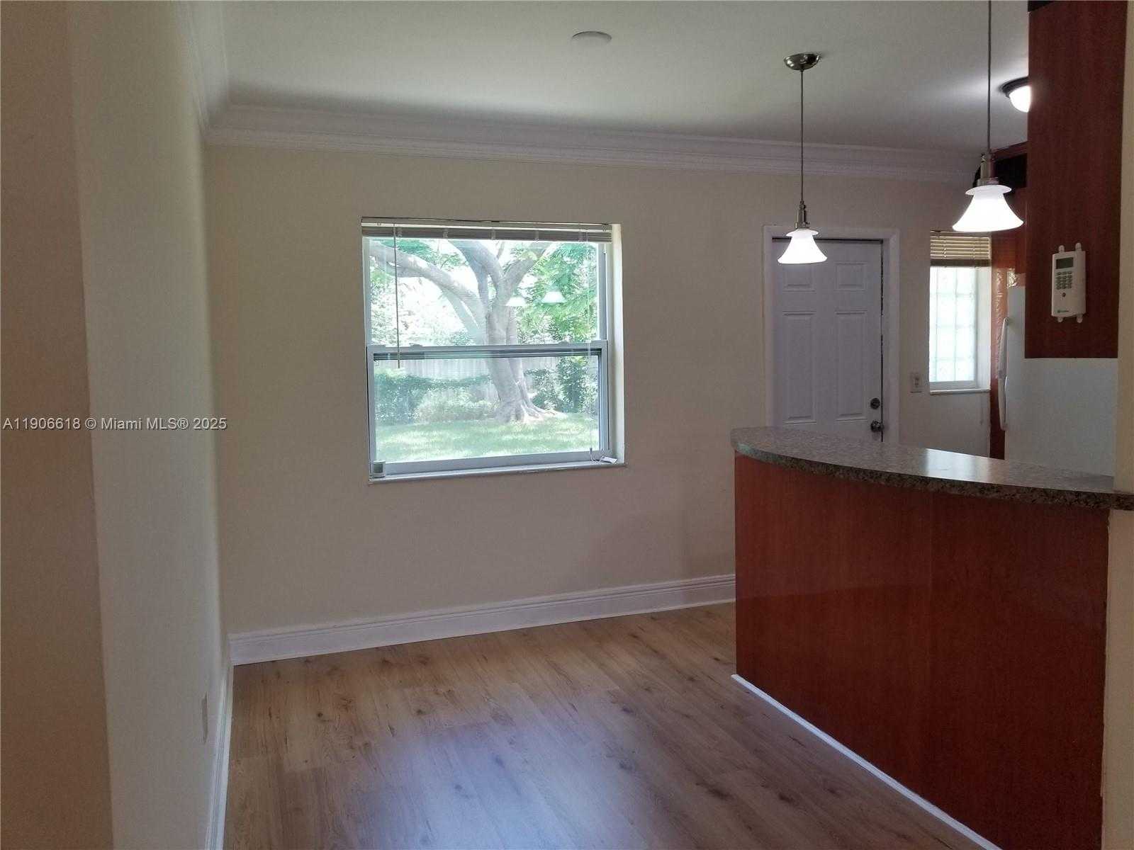 Small Image of 1085 NORTH WEST 133RD ST, North Miami Number 23