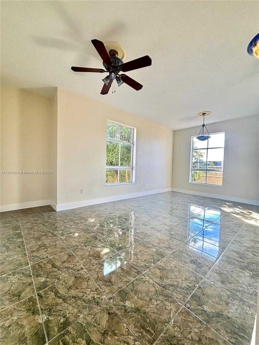 Small Image of 7420 WEST 20TH AVE #131, Hialeah Number 3