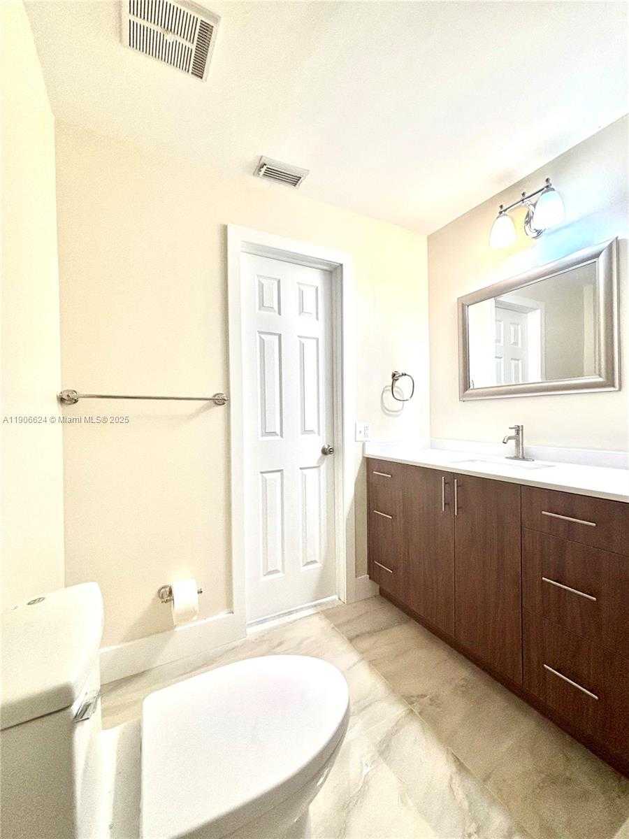 Small Image of 7420 WEST 20TH AVE #131, Hialeah Number 6