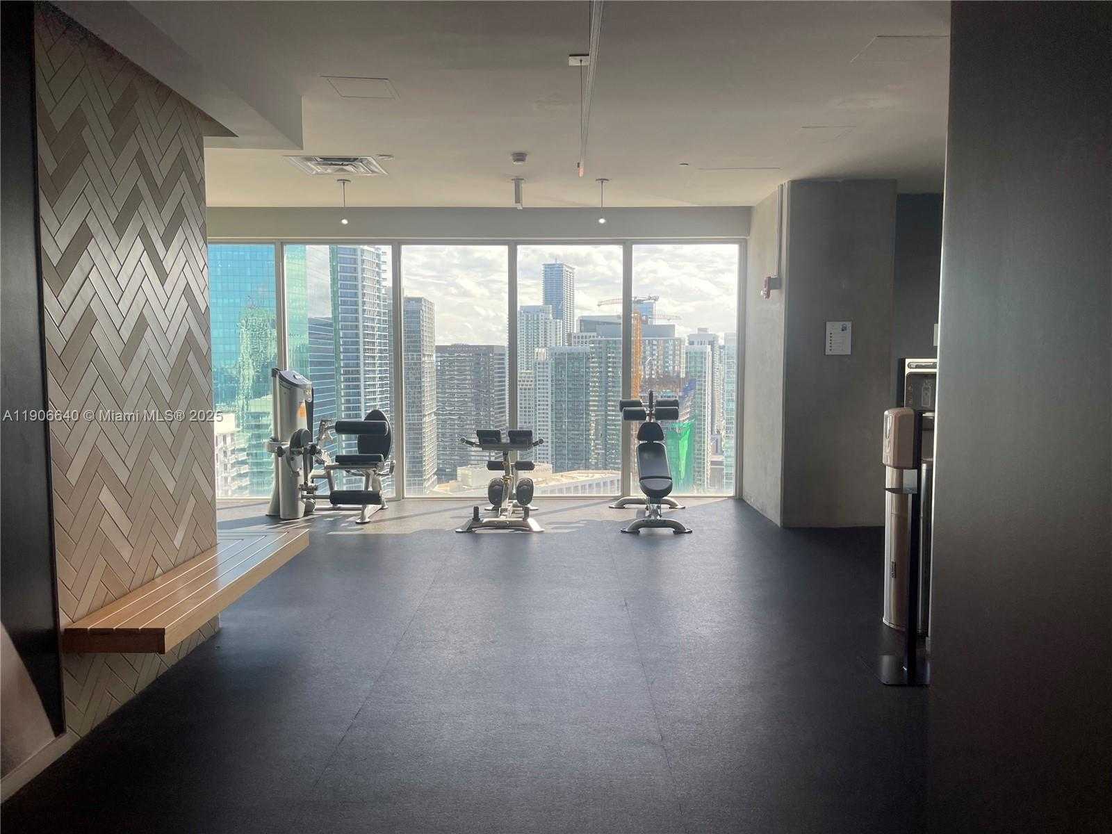 Imagen de Pequeño Objeto