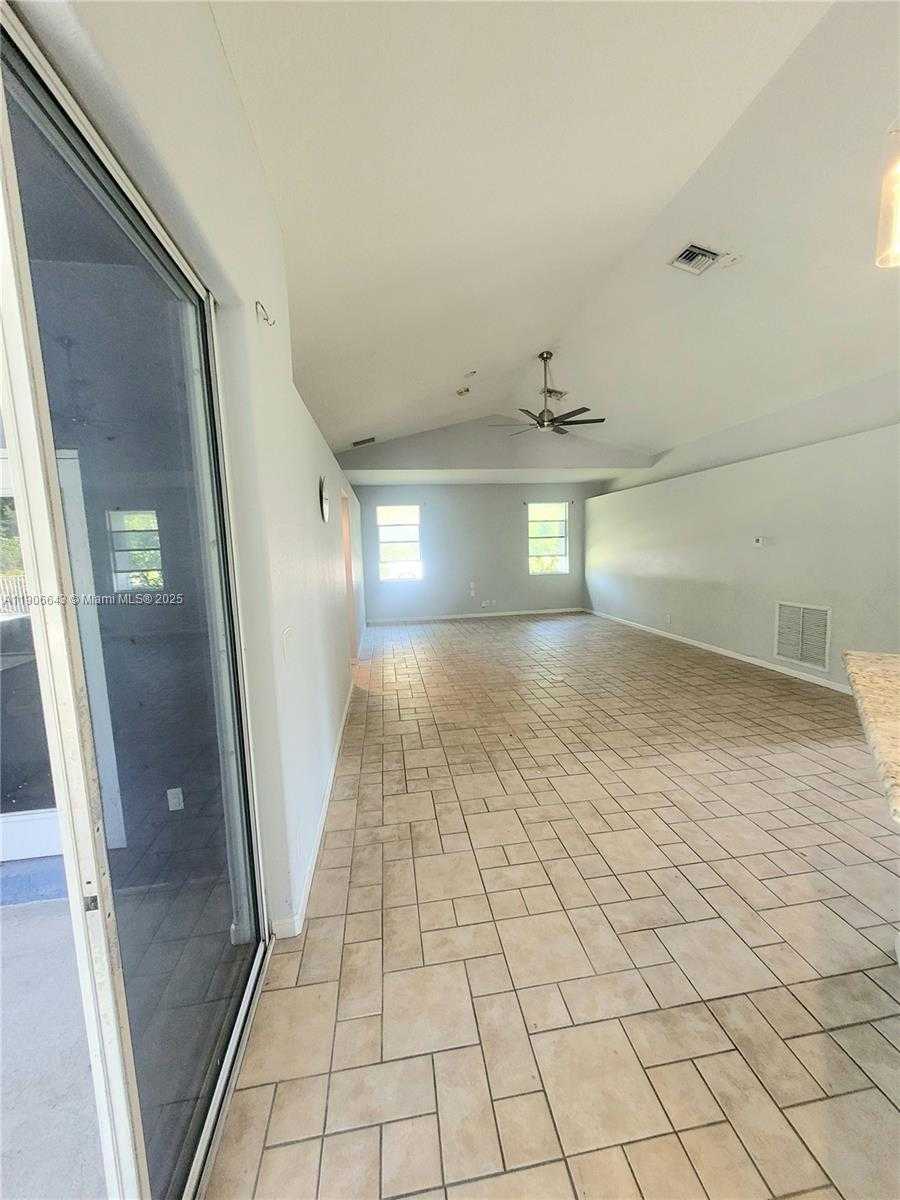 Small Image of 15095 67TH CT N, West Palm Beach Number 11