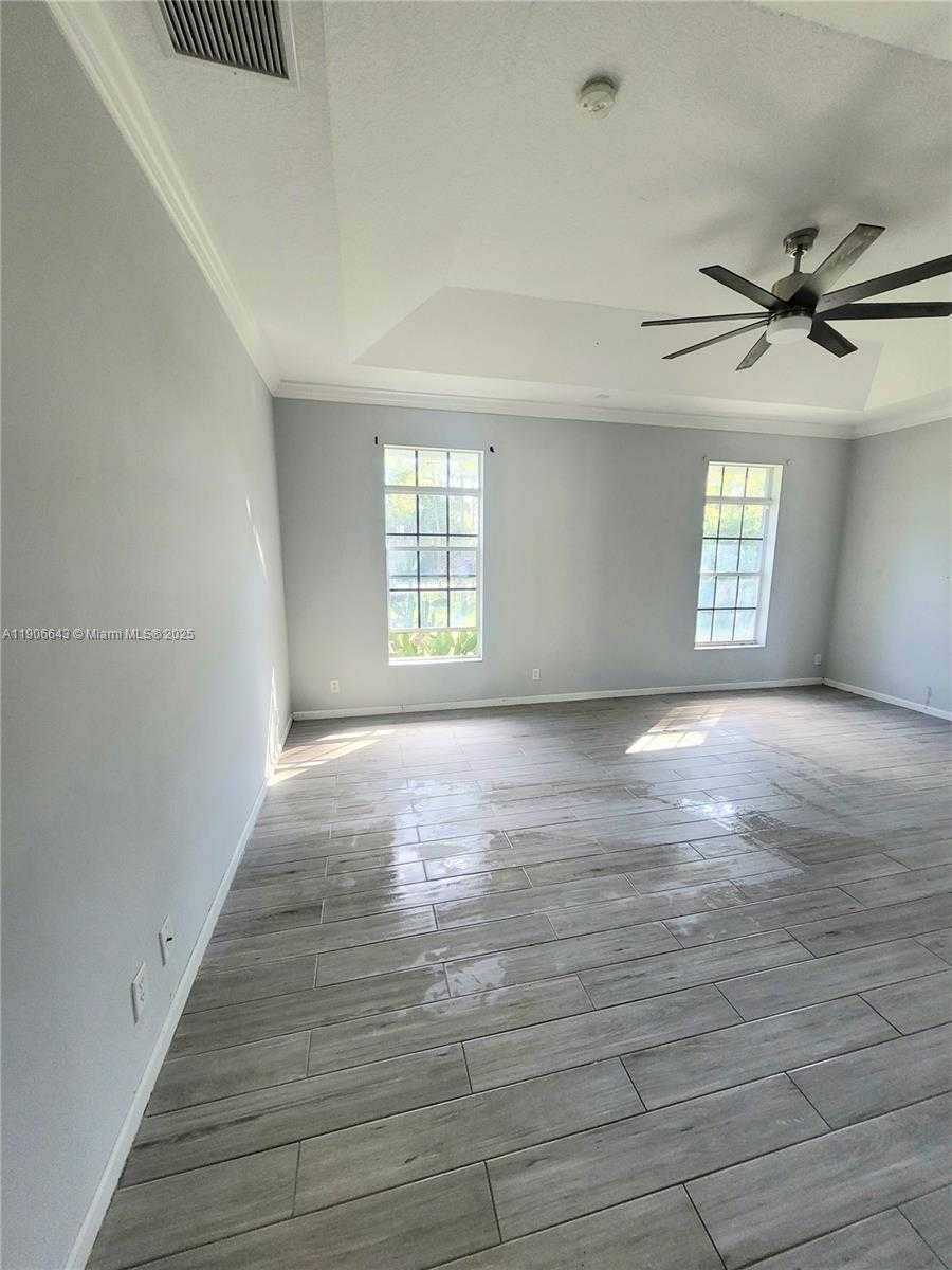 Small Image of 15095 67TH CT N, West Palm Beach Number 13