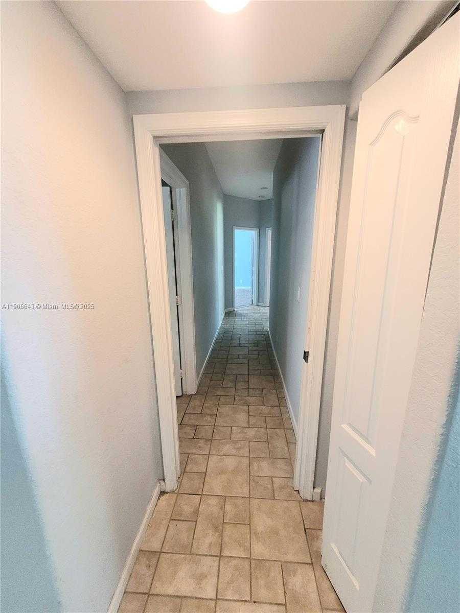 Small Image of 15095 67TH CT N, West Palm Beach Number 19